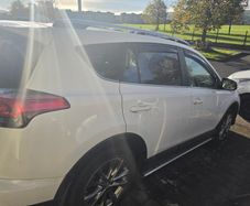 Breaking toyota Rav 4