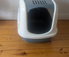 Litter box
