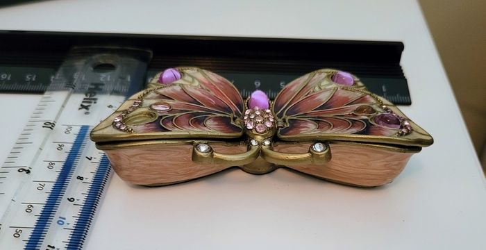 Trinket box