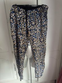 Atmosphere summer pants size UK18/20 EU46/48 Postage included