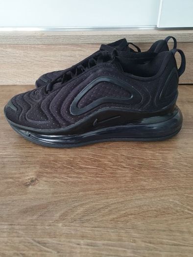 Nike 720 boys shoes