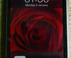 Apple iPod Touch 2nd Generation - 8GB Black - Tested & Working - Classic MP3 Media Player