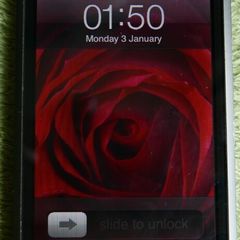 Apple iPod Touch 2nd Generation - 8GB Black - Tested & Working - Classic MP3 Media Player