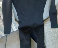Wetsuit