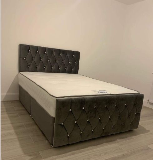 New Stylish single ,Double 4ft, 4ft6, King 5ft And 6ft Superking Sizes Divan Beds Instock. Drawers And Optional Tufted Mattresses Available. Free Delivery