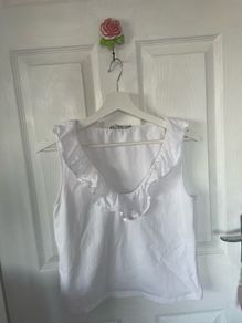 Mango White 100% Cotton Ruffle V-Neck Sleeveless Top - Size Medium.