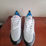 Nike 270s runners Image 6