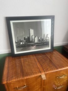Black and white print of New York twin towers