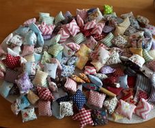 Accessories for Dolls house - cushions