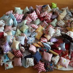 Accessories for Dolls house - cushions