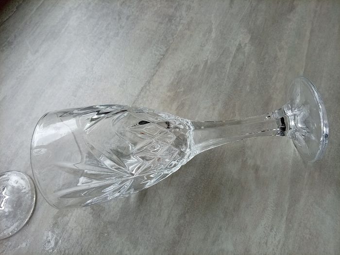Tipperary crystal 6 wine goblets