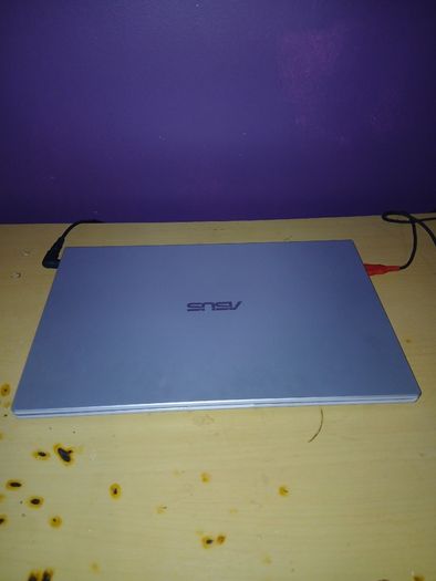 Asus VivoBook X515EA laptop
