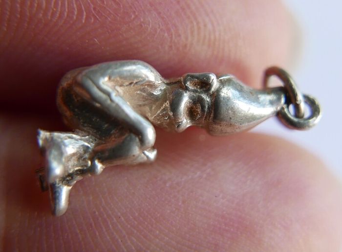Vintage Sterling Silver 925 Good Luck Leprechaun/Irish Elf Charm Thumb Up Charm , Pendant ( 25 each)