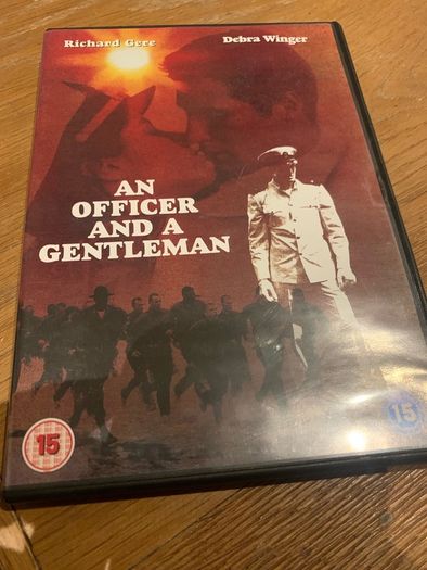 An Officer and a Gentleman (1982)