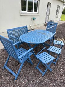 Foldable outdoor furniture set