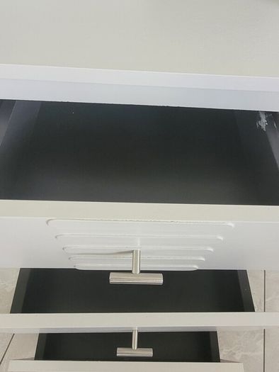 Chest of Drawers & 2 Lockers
