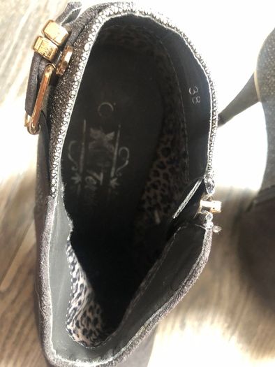 High ankle boots