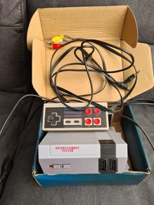 Retro Mini Game Console