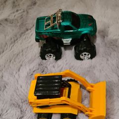 2 kids toy cars.