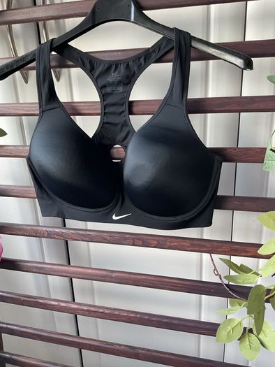 sports Nike black size 38c