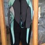 Adult full length wetsuit size 16/18 Image 3