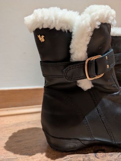 Fiero Women's Black Leather Winter Boots with Faux Fur EU 37 UK 4 Brand New
