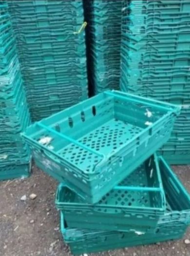 storage stacking crates / boxes/ baskets   1e each