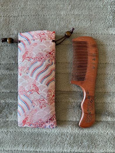 Brand new Chinese wood hair comb