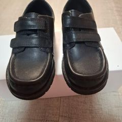 New Boys Shoes size UK 81/2 F