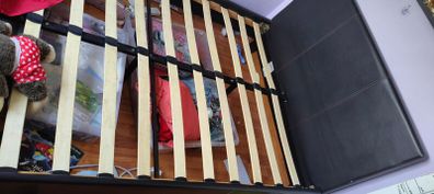 Free queen bed