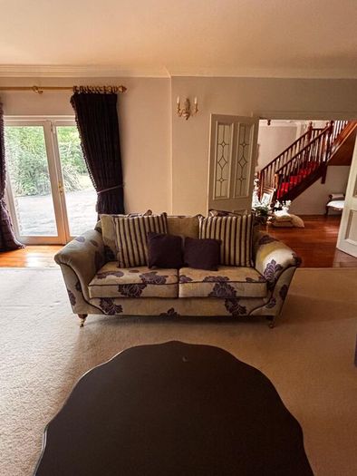 sofas 150 Euro each