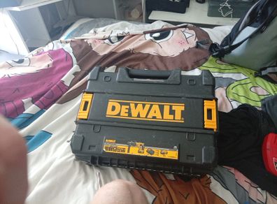 deWalt box