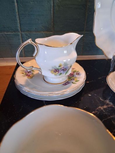Arklow Pottery Fine Bone China Teaset