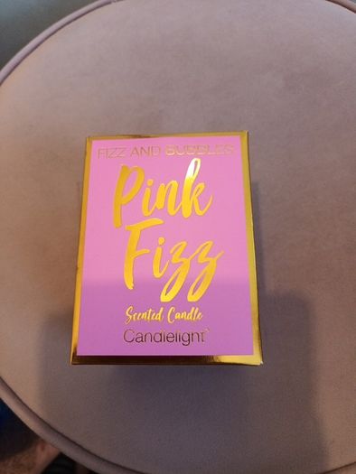 Pink fizz and bubbles candle