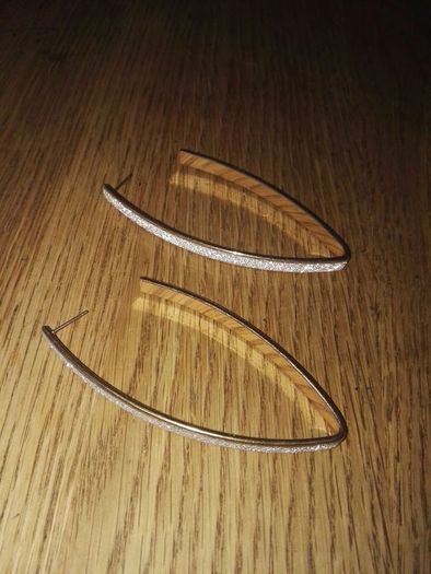 Earrings E3 Each