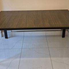 Table 6/8 seater