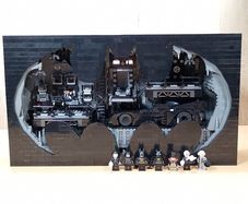LEGO 76252 Batcave - Shadow Box