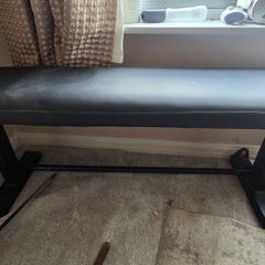 Weight bench with pull bar