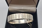 Sterling silver bangle