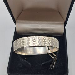 Sterling silver bangle