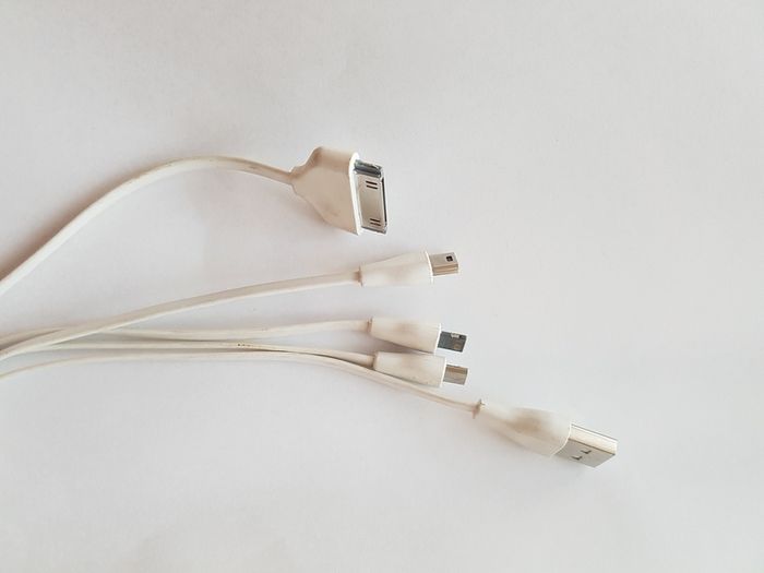 4 in 1 pin data cable