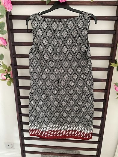 dress Bnwt Streetone sleeveless black & white print dress size 12