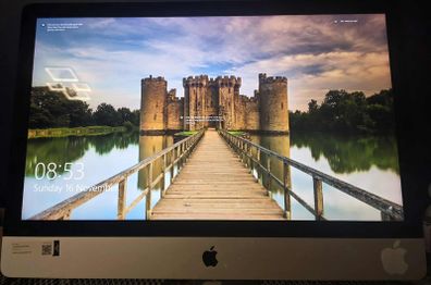 Apple iMac 27 keyboard and magic mouse