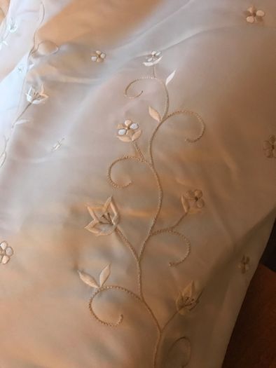 Stunning wedding dress