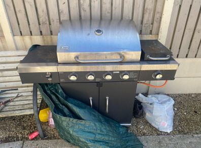4 Burner Gas BBQ