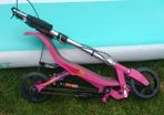 Space Scooter - Pink.(Foldable)+ 2 Kids skate pads set.Excellent working condition