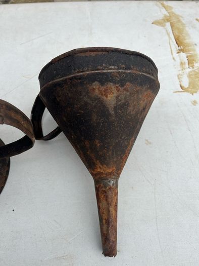 Antique hand made measures .quart. 1/2 pint / pint