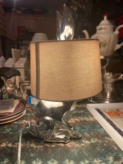 Rabbit shaped lamp