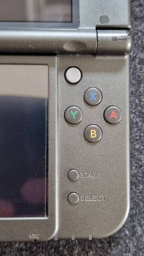 New Nintendo 3DS XL Metallic Grey 16GB Excellent Screens