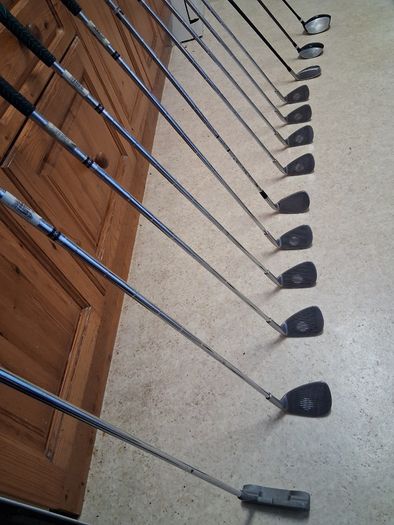 Golf clubs. Set Of Mens Left Handed Golf Clubs In Very Good+ Condition.